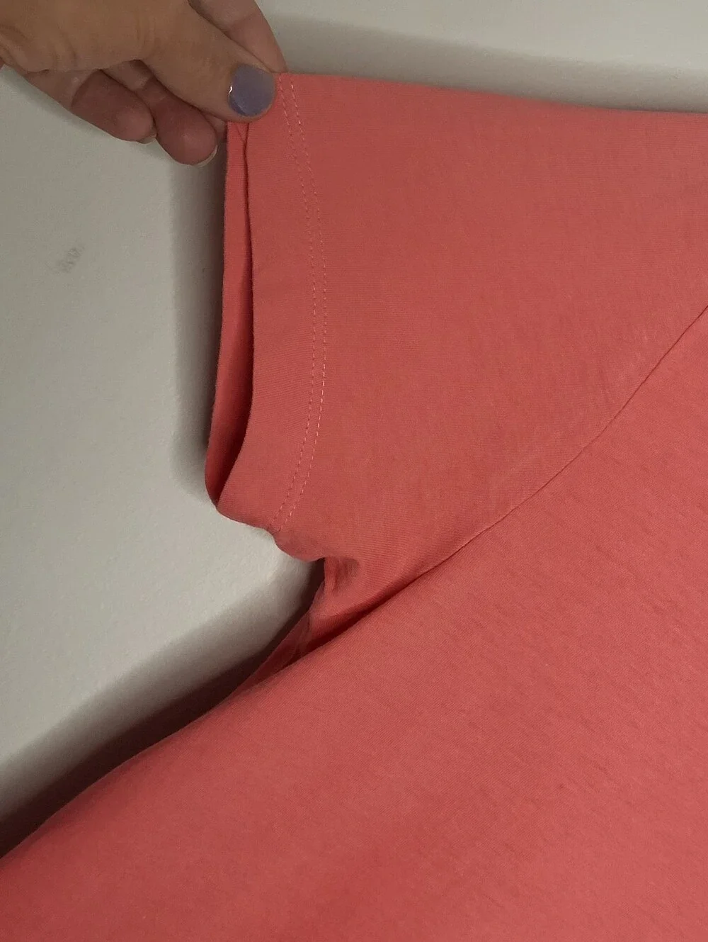 J.Crew Men’s Classic Slim Washed V-Neck Tee Coral Size S